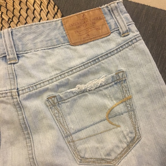 AMERICAN EAGLE DISTRESSED DENIM MINI SKIRT - Picture 3 of 5